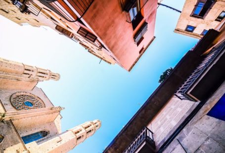 Barcelona Architecture - worms eye view of buildings